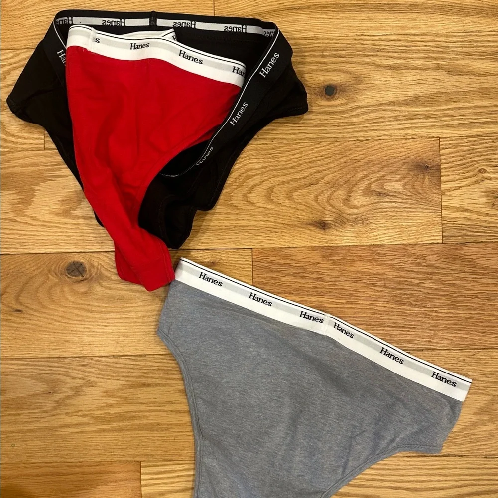 Hanes Men's Briefs - 6 pair - Picture 1 of 8